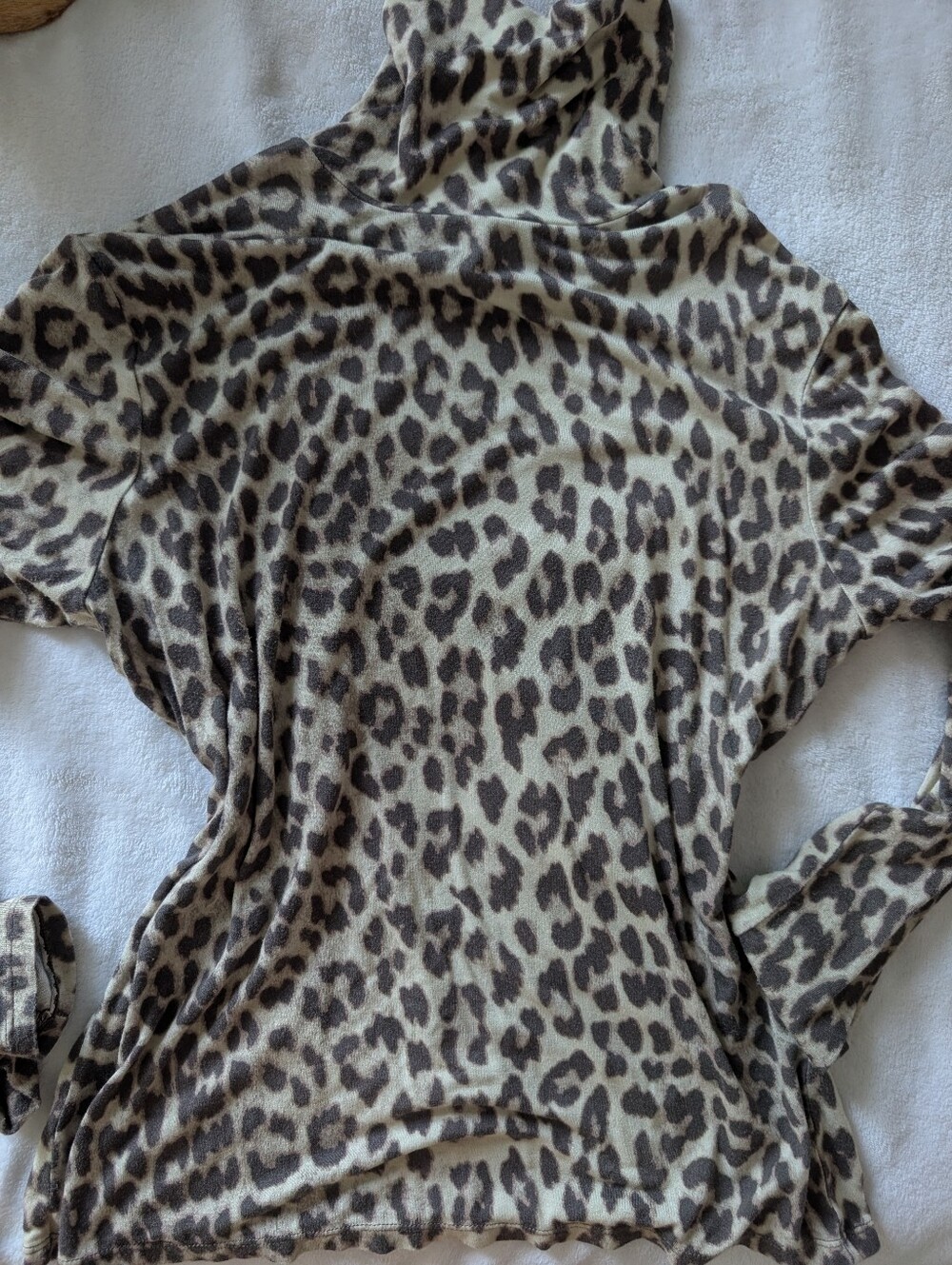 H&M Leopard Print Long Sleeve Turtle Neck - Beige & Brown